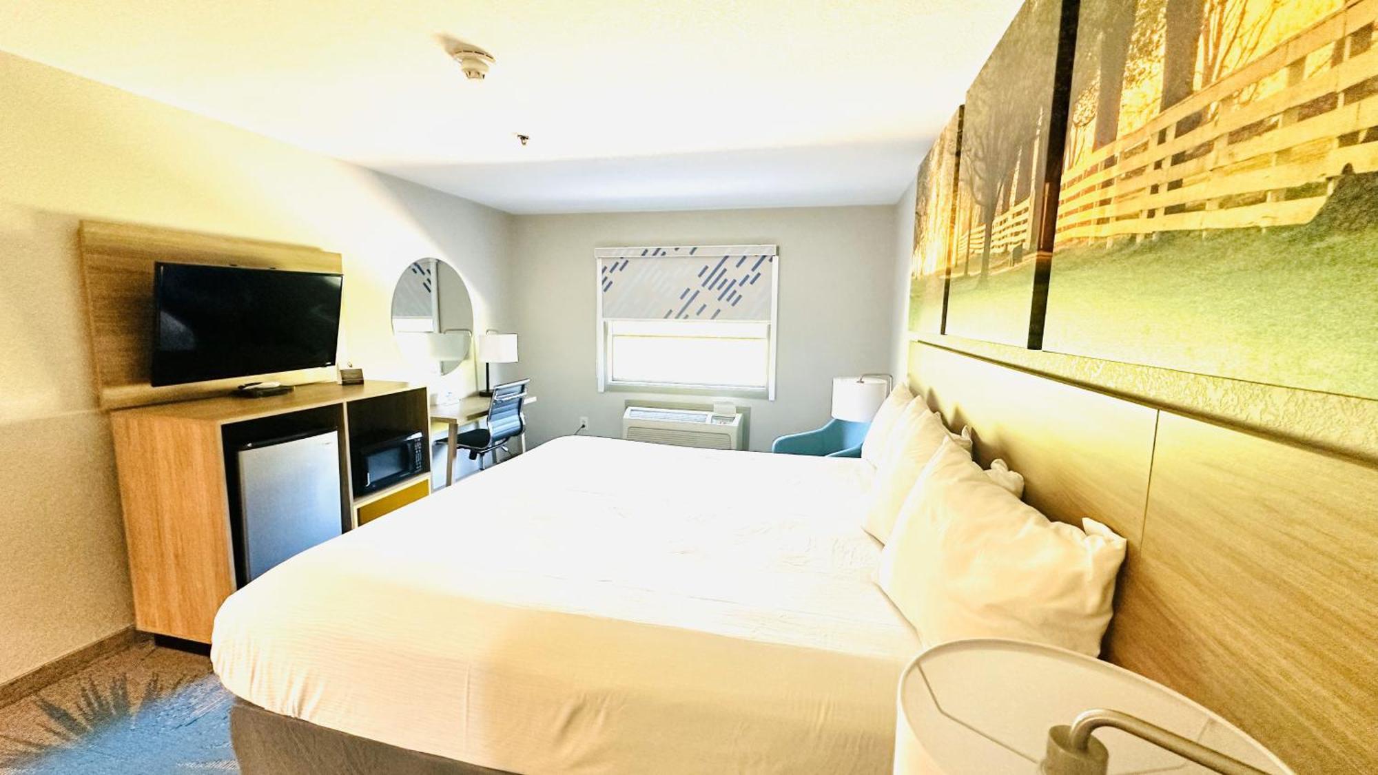 Days Inn & Suites By Wyndham Wynne Buitenkant foto