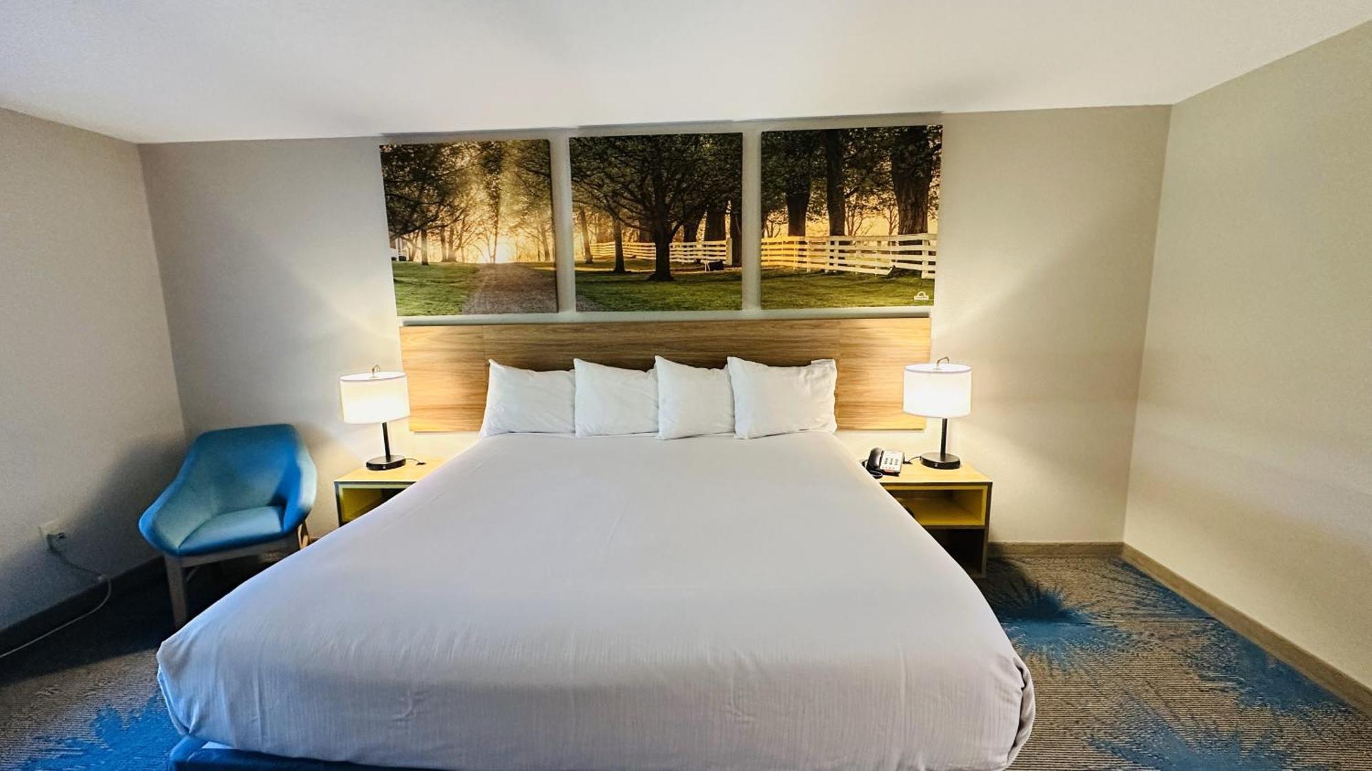 Days Inn & Suites By Wyndham Wynne Buitenkant foto