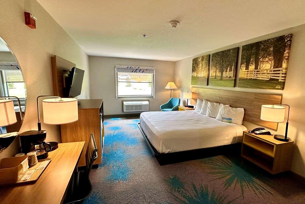 Days Inn & Suites By Wyndham Wynne Kamer foto